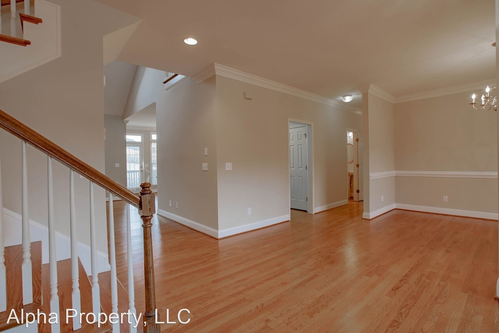 108 Misty View Ct - Photo 8