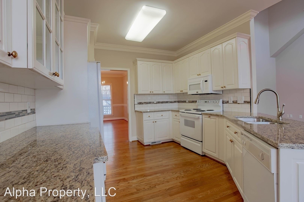 108 Misty View Ct - Photo 16