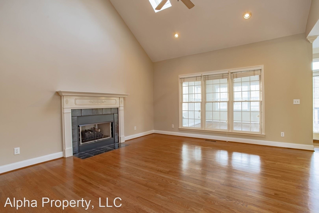 108 Misty View Ct - Photo 13