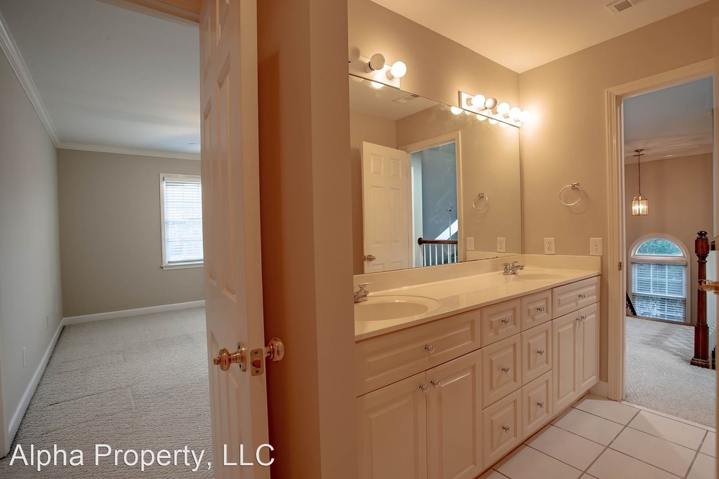 108 Misty View Ct - Photo 11