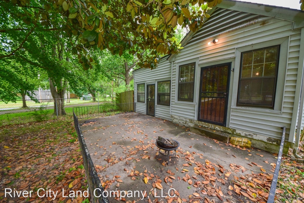 1815 Lyndale Ave - Photo 21