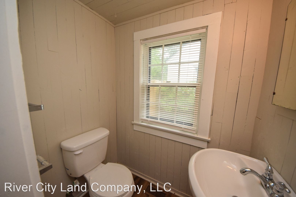 1815 Lyndale Ave - Photo 13