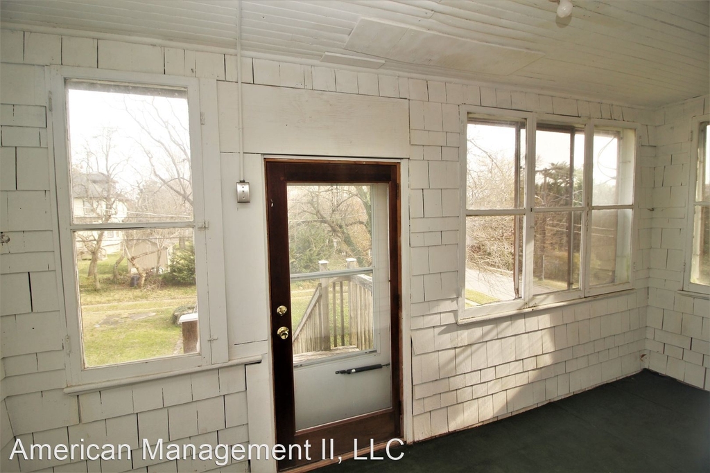 5401 Catalpha Rd - Photo 8