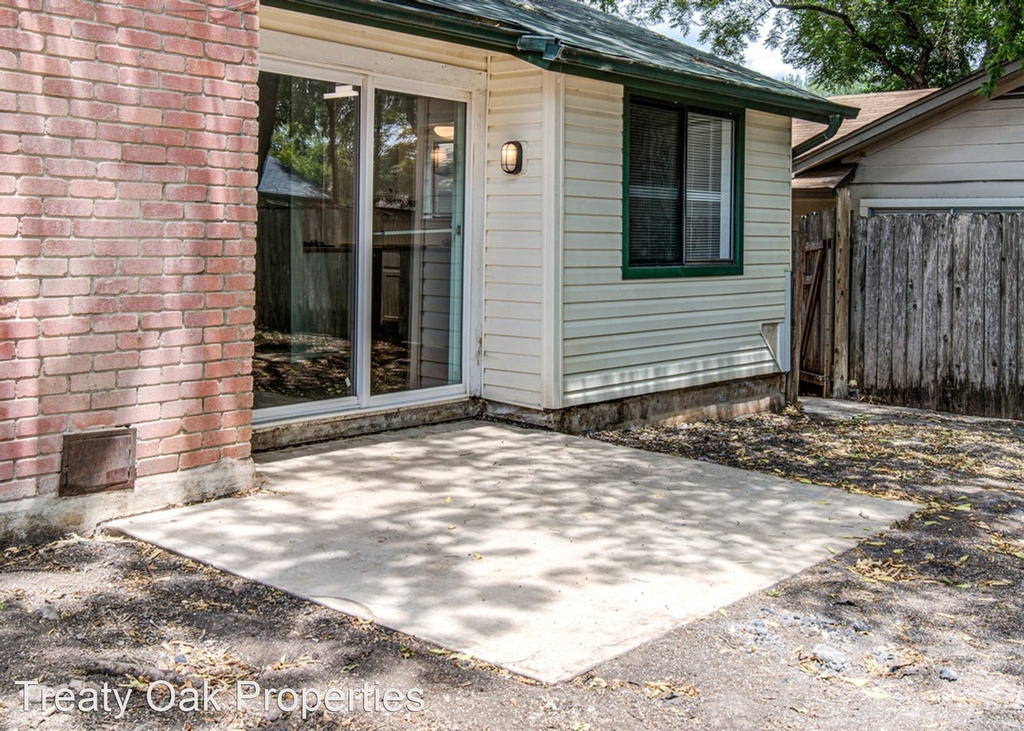 10105 Woodland Village - Photo 21