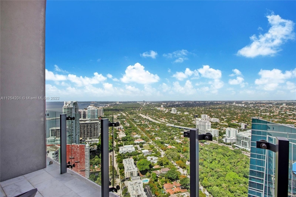 1451 Brickell Ave - Photo 8