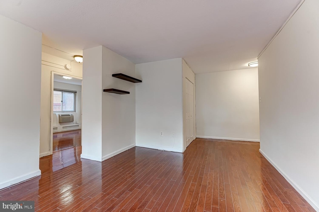 2101 Chestnut Street - Photo 3