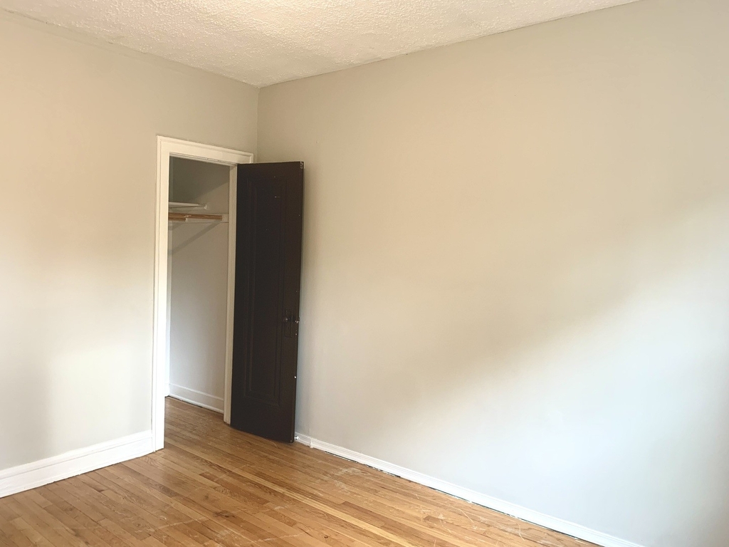 3856 W Diversey Avenue - Photo 9