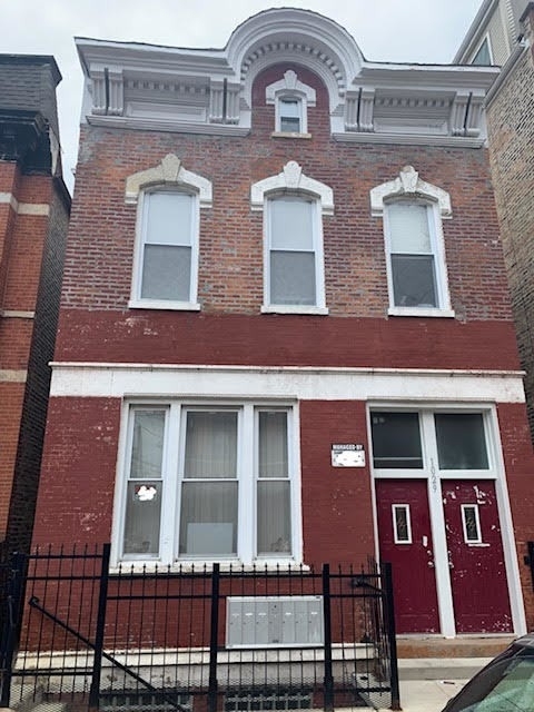 1029 W 19th Street - Photo 0