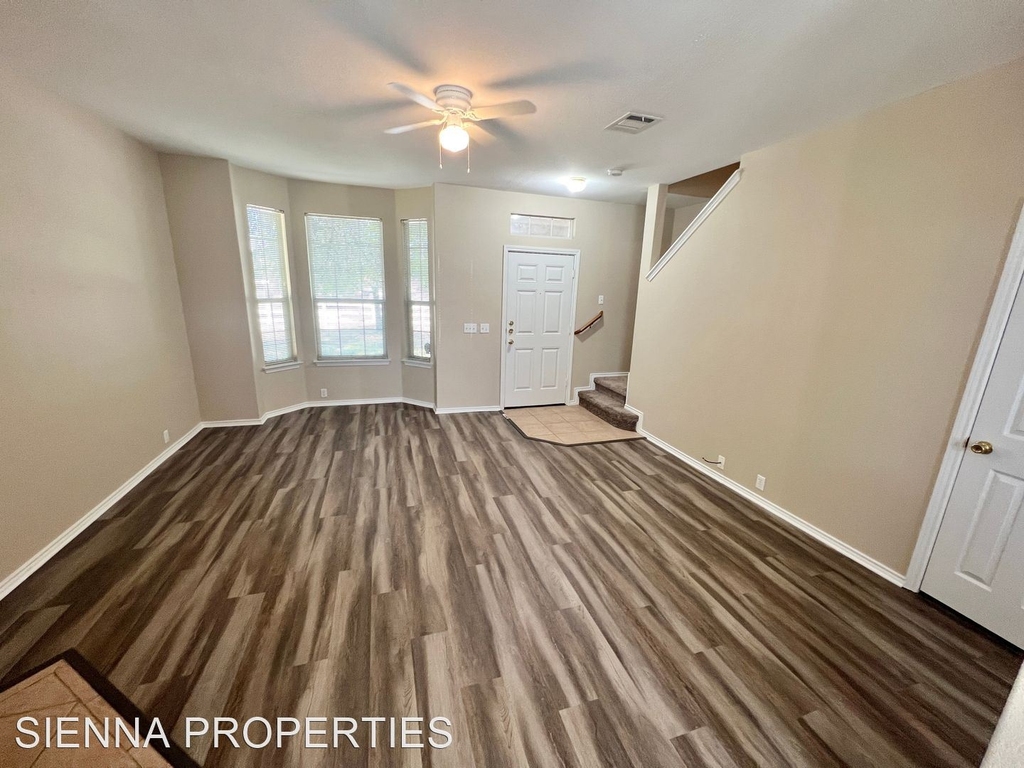 220 Utterback - Photo 1