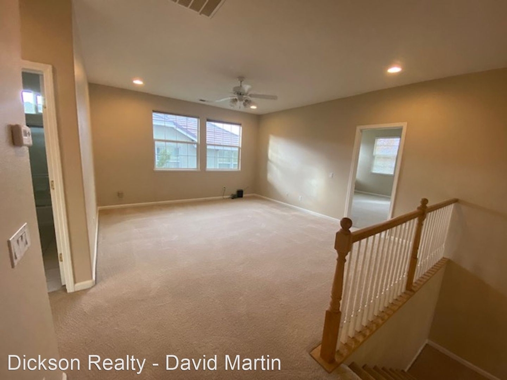 2847 Falcon Ridge Dr - Photo 17