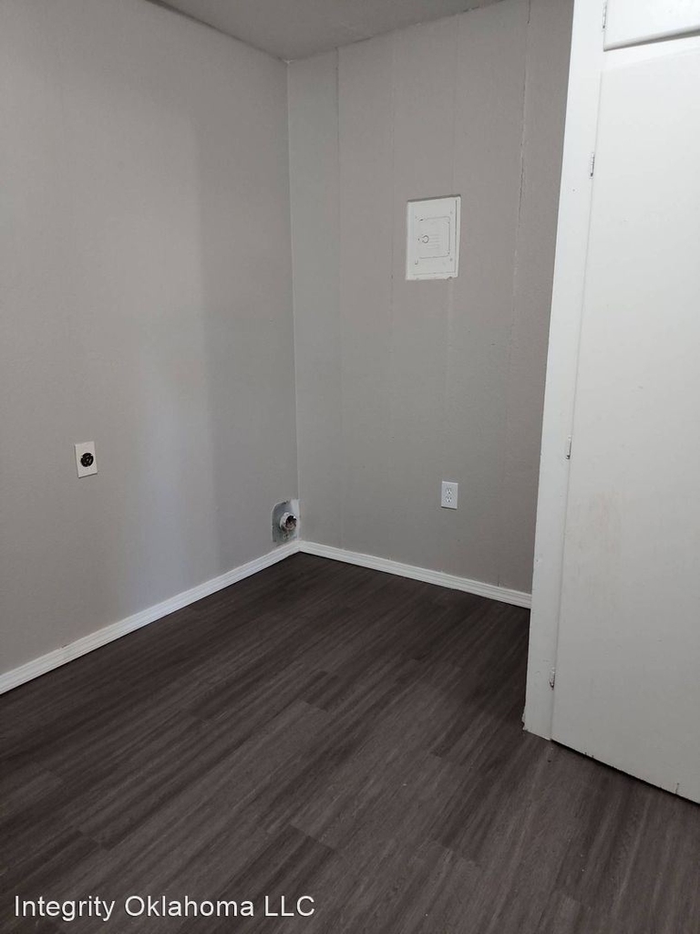 3833 Se 24th - Photo 12