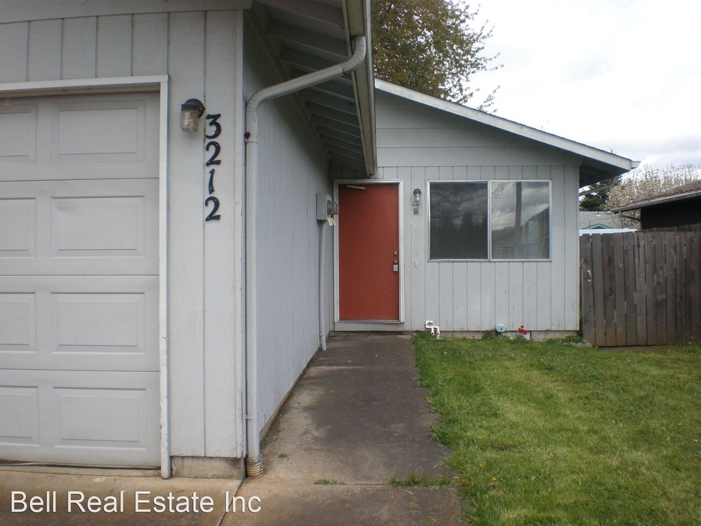 3212 South E Court - Photo 0