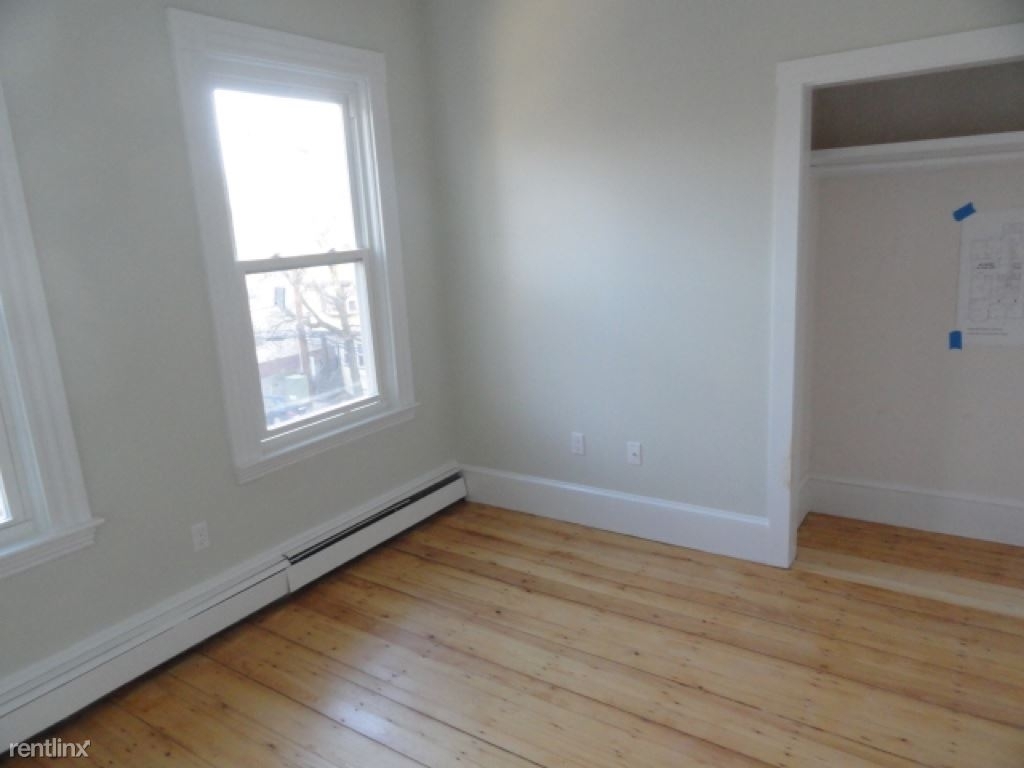 231 Norfolk St Apt 6 - Photo 1