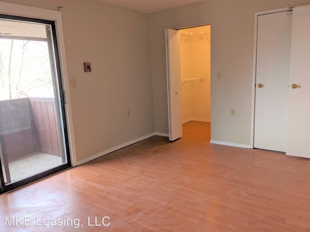 9055 N Park Plaza Court - Photo 7