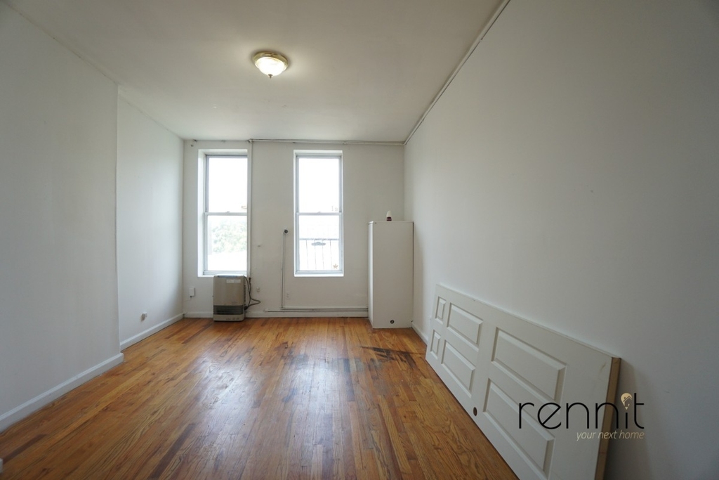 141 Thames Street - Photo 4