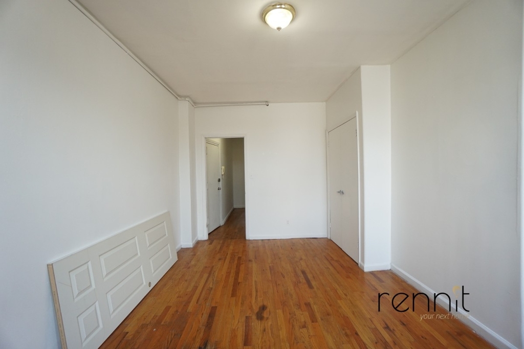 141 Thames Street - Photo 3