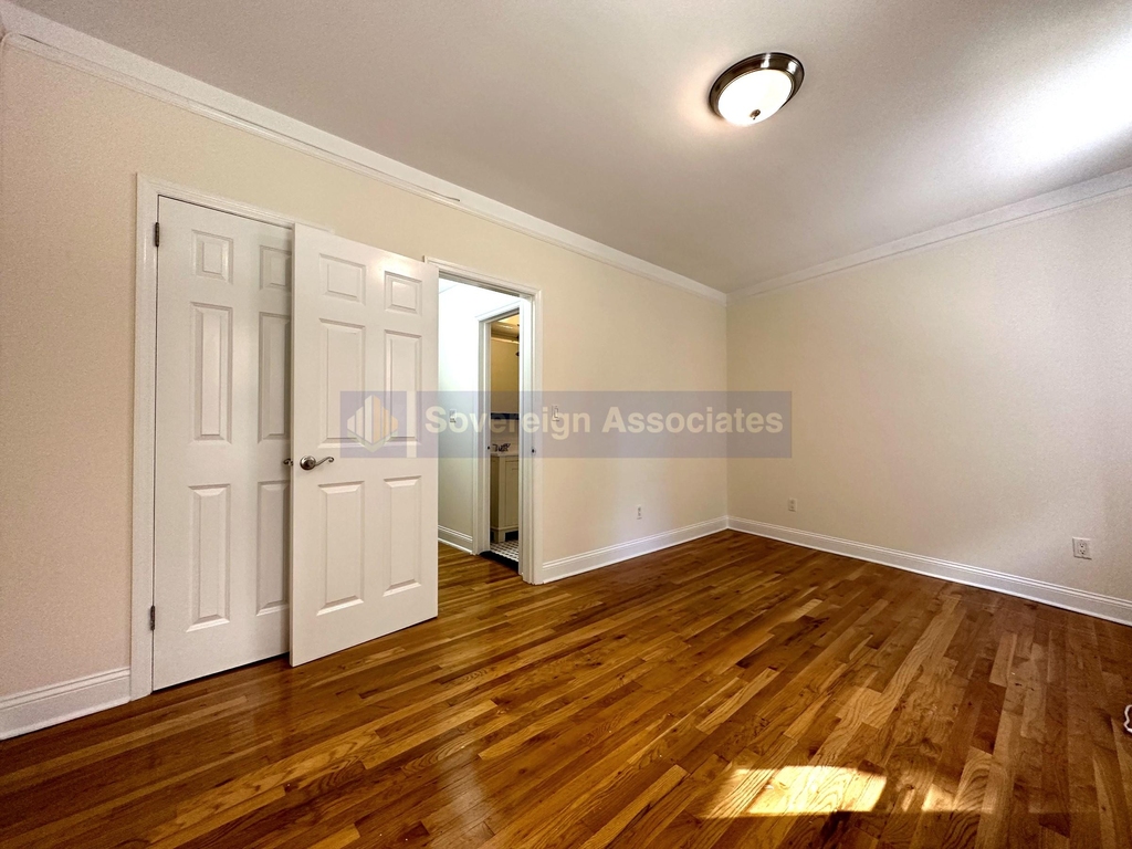 105 Pinehurst Avenue - Photo 5