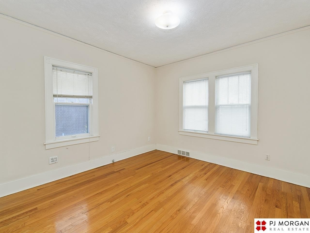 811 S 50 Avenue - Photo 7