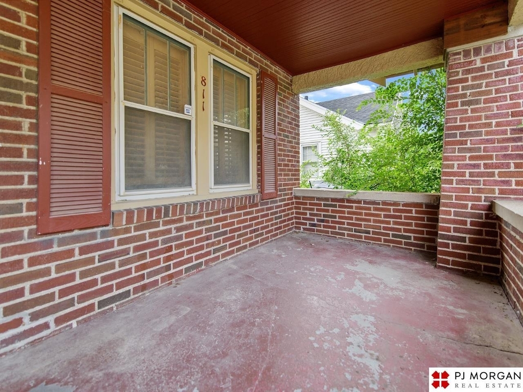 811 S 50 Avenue - Photo 11