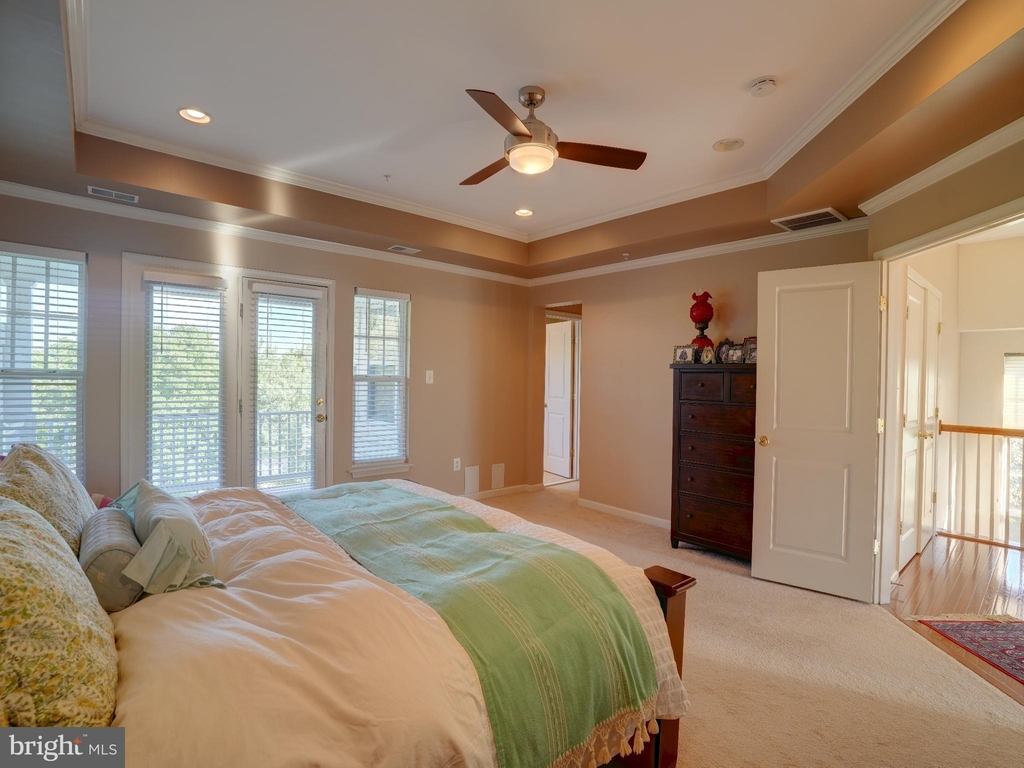 8811 Boulder Hill Place - Photo 37