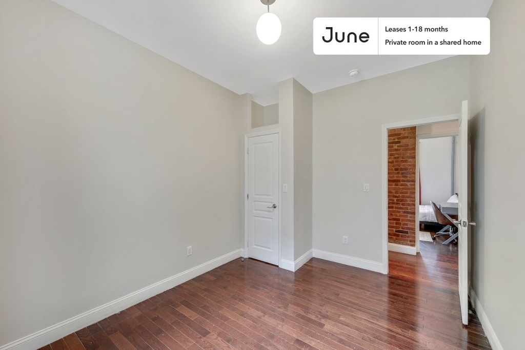 285 Saint Nicholas Avenue - Photo 2