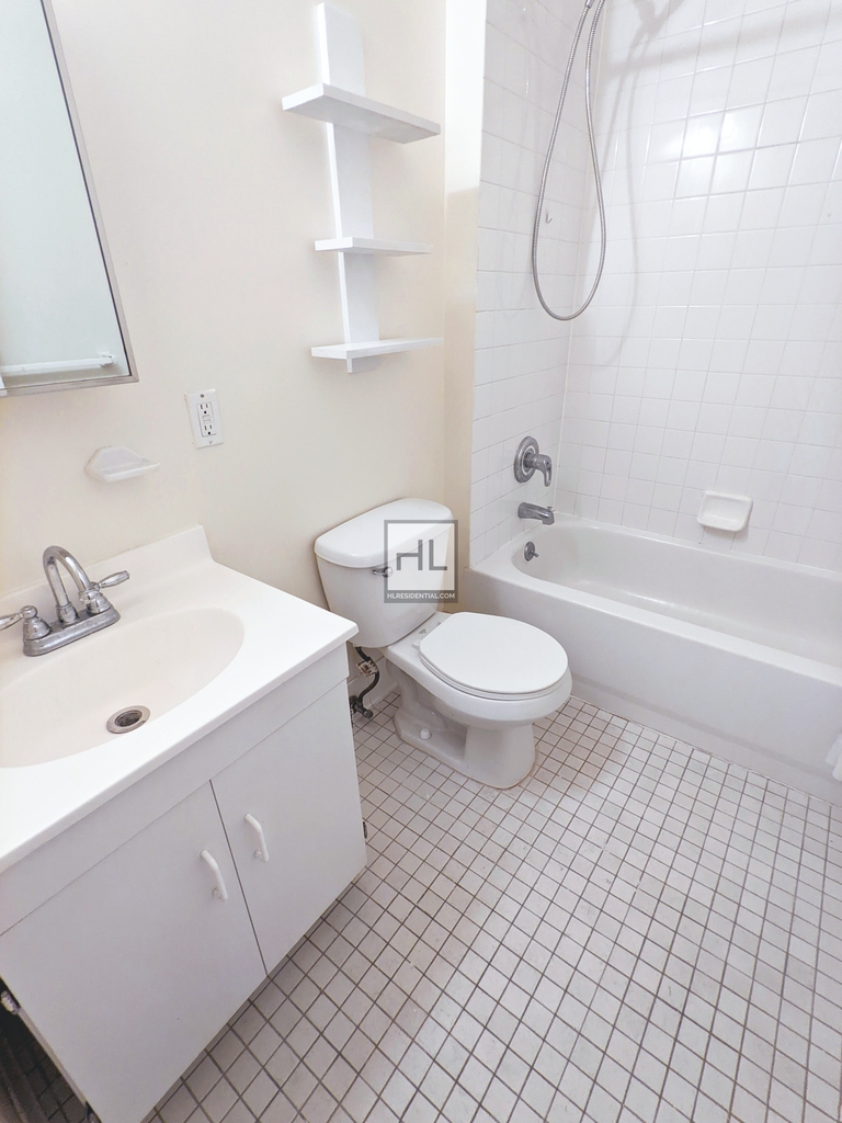 345 East 119th Street - Photo 10