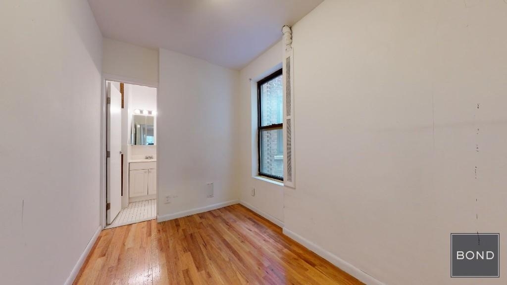 220 East 85 Street - Photo 5