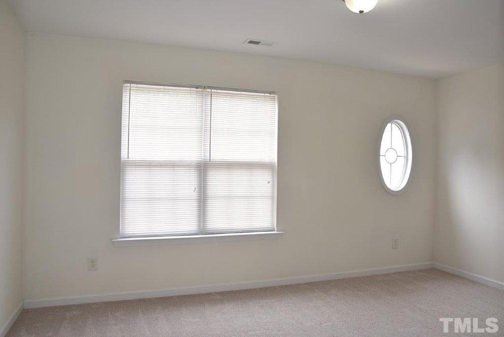 8210 City Loft Court - Photo 32