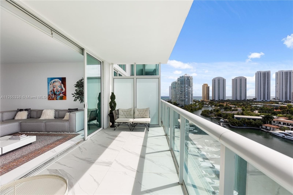 400 Sunny Isles Blvd - Photo 3