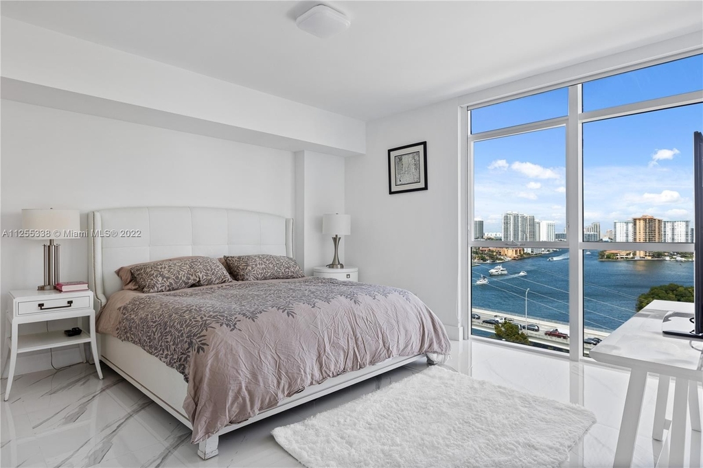 400 Sunny Isles Blvd - Photo 14