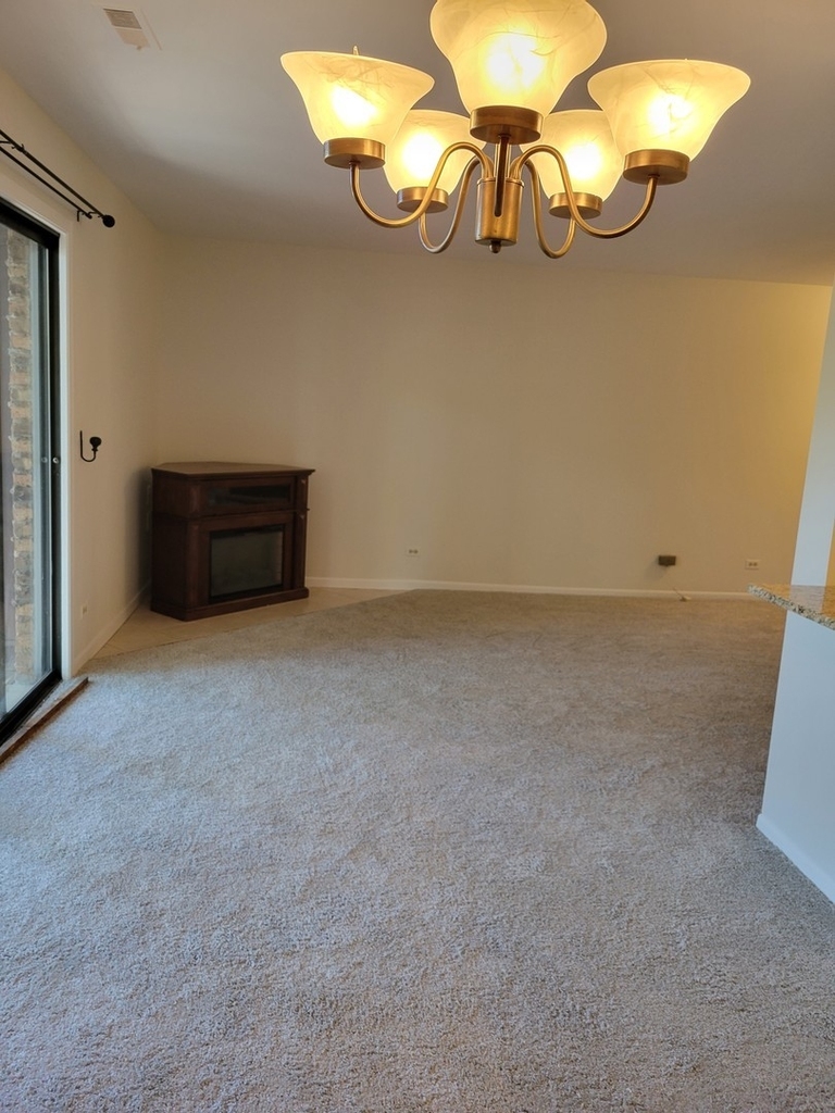 1604 Thames Court - Photo 3