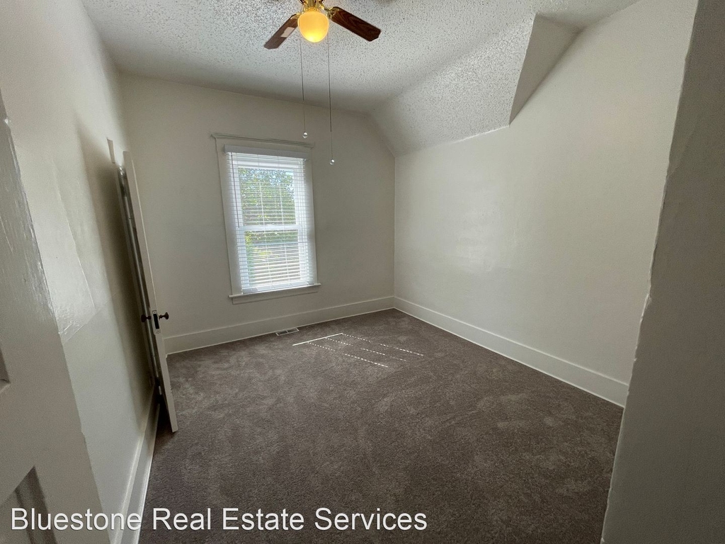 1204 Ne Dekum Street - Photo 14