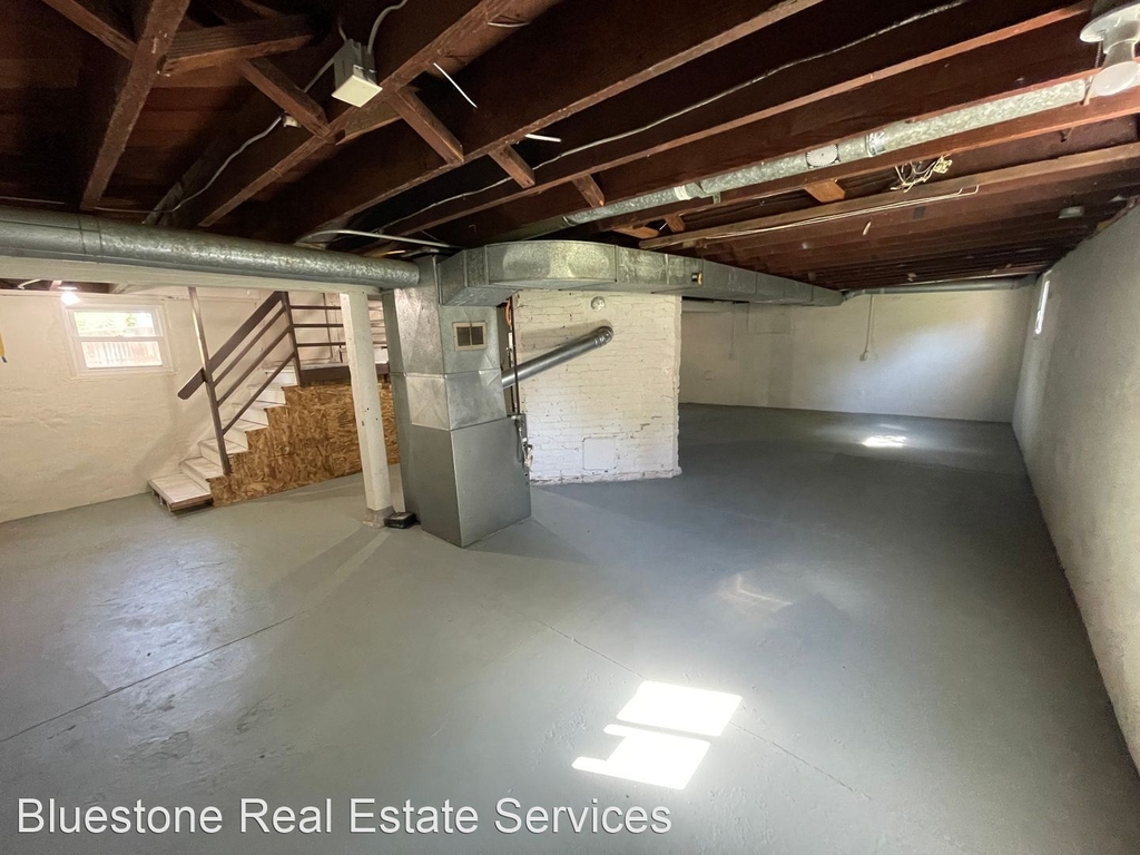 1204 Ne Dekum Street - Photo 17