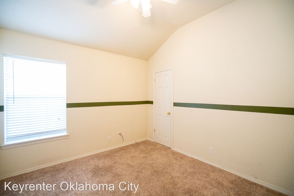 12608 Meadows Dr. - Photo 10