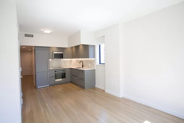 515 East 86th Street - Photo 1