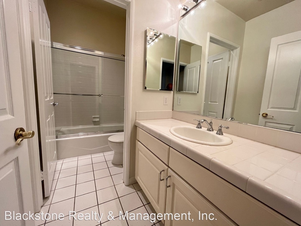 1250 Midvale Ave. Unit 402 - Photo 16