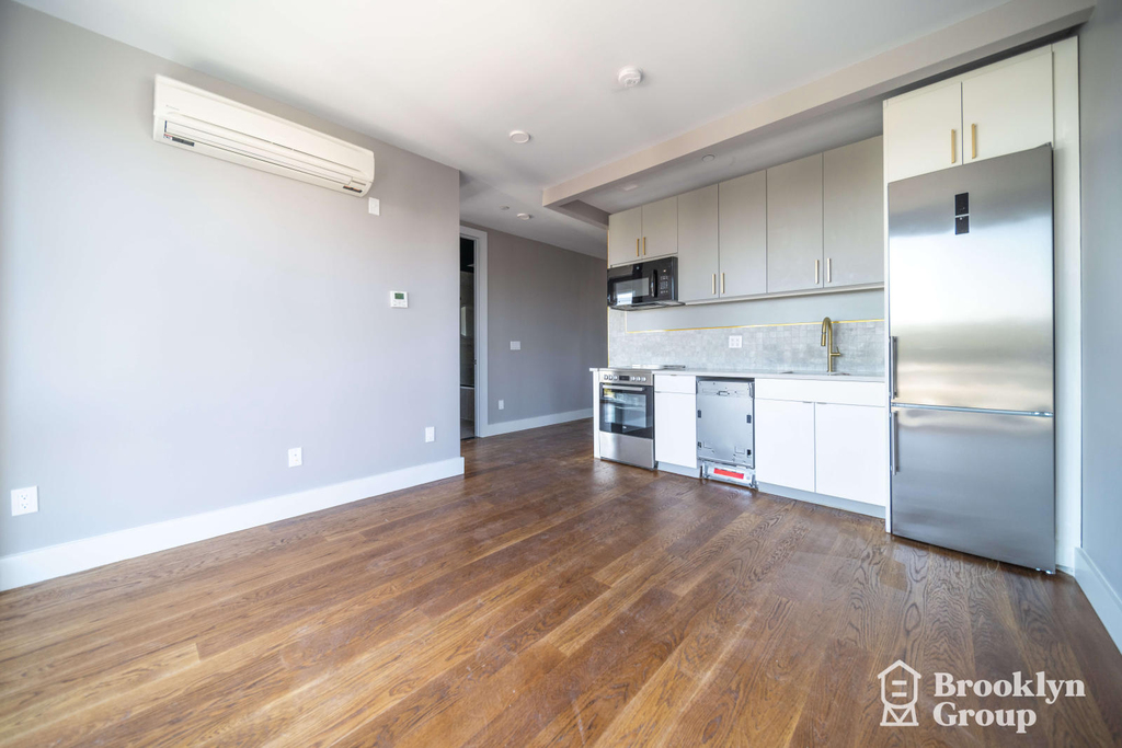 853 Lexington Avenue - Photo 2