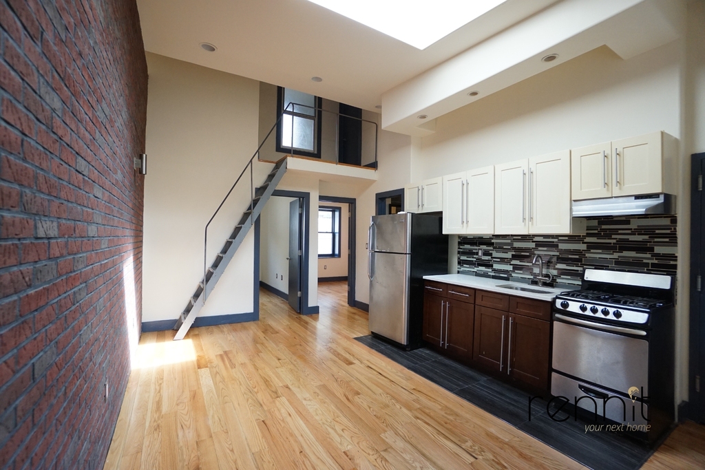 1306 Myrtle Avenue - Photo 0