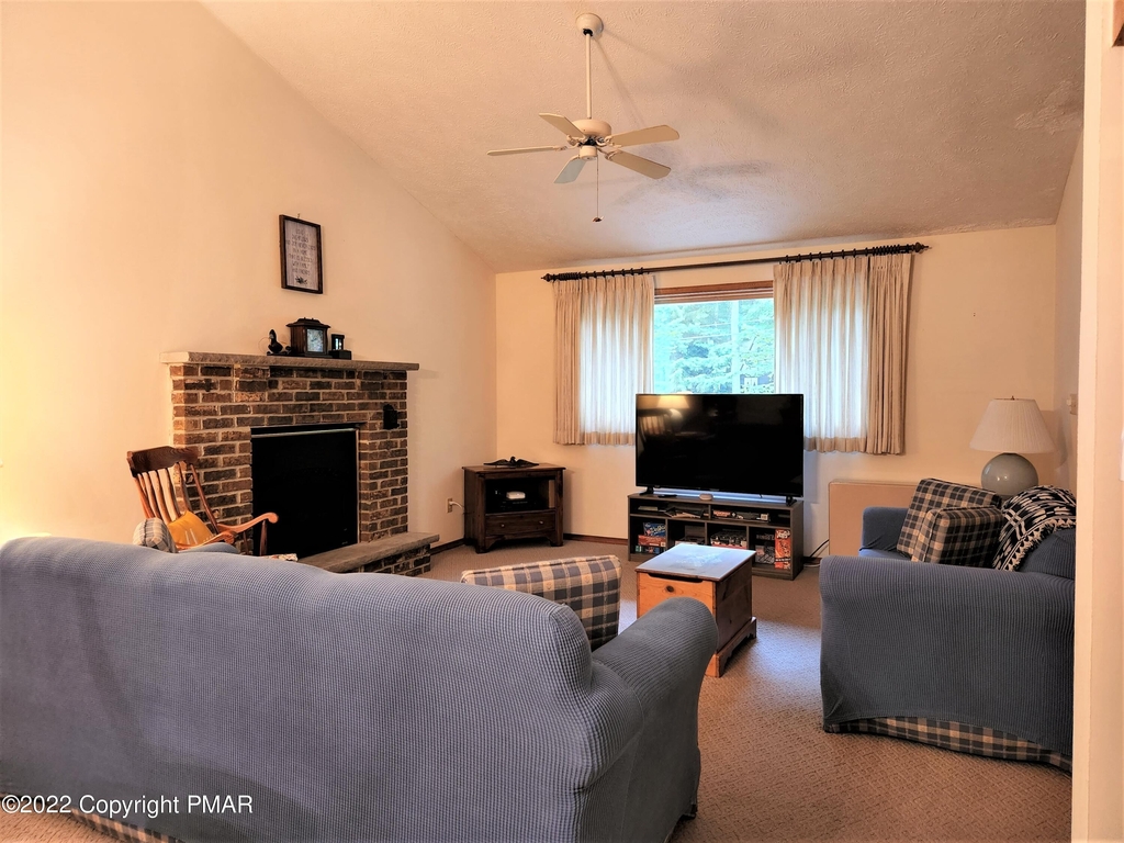 279 Paxinos Dr - Photo 6