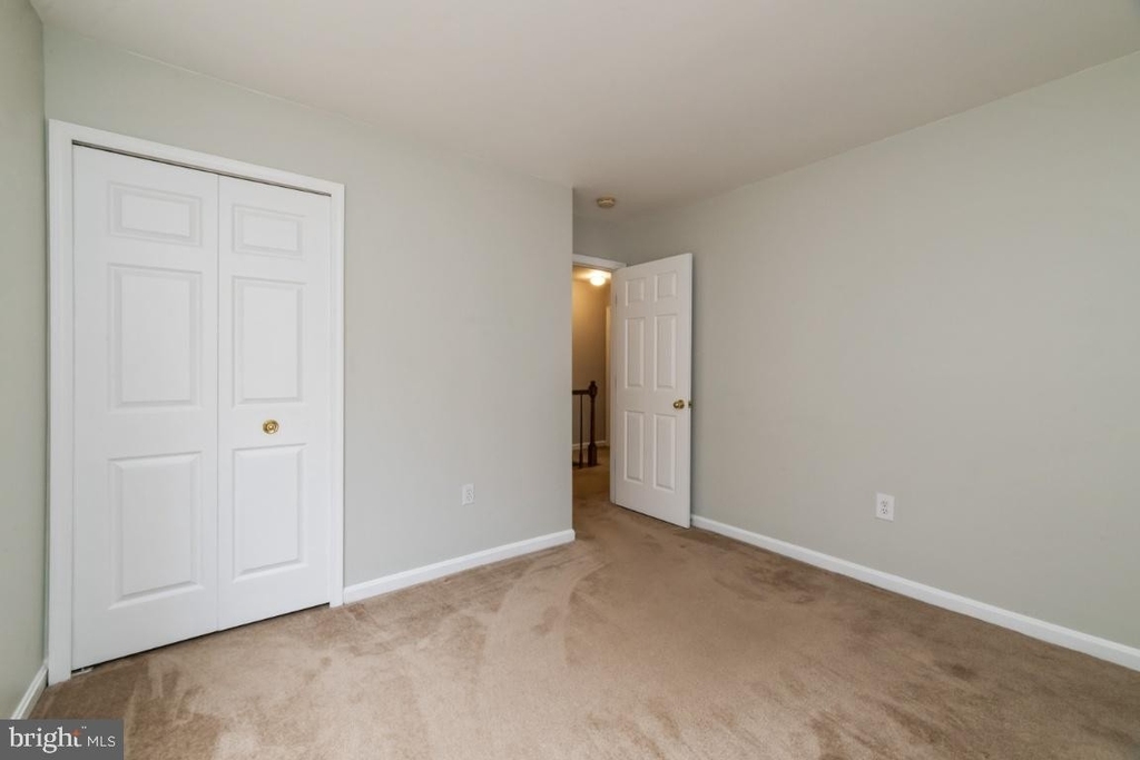 8591 Harvest View Court - Photo 18