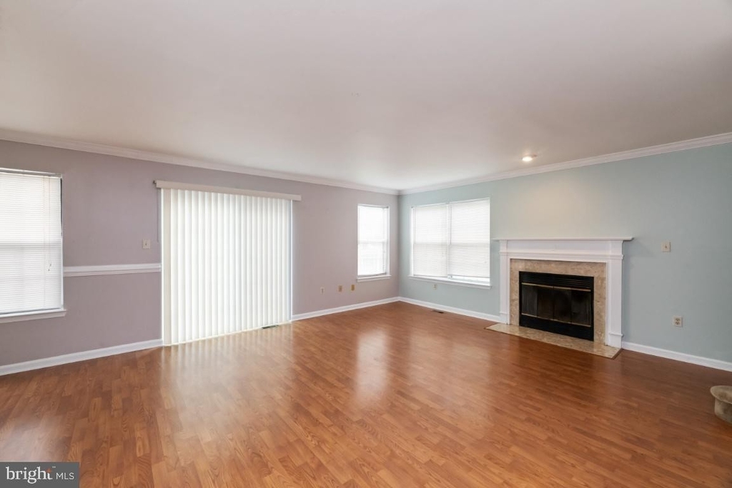 8591 Harvest View Court - Photo 2