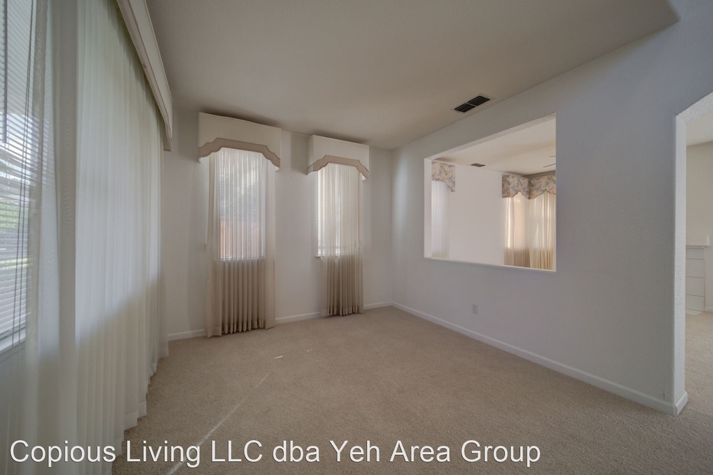 709 Crawdad Court - Photo 10