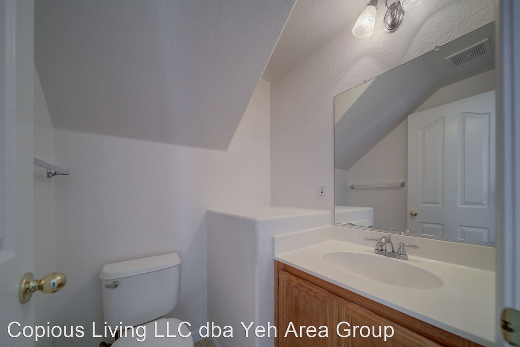 709 Crawdad Court - Photo 24