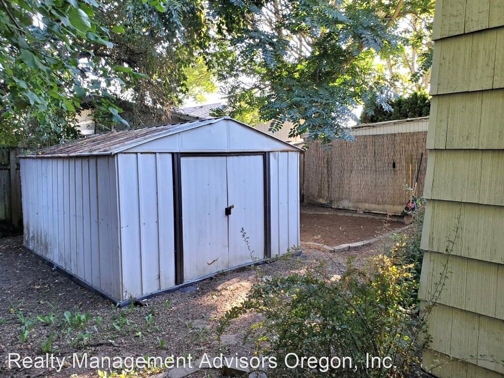 3916 Se Harrison Street - Photo 4