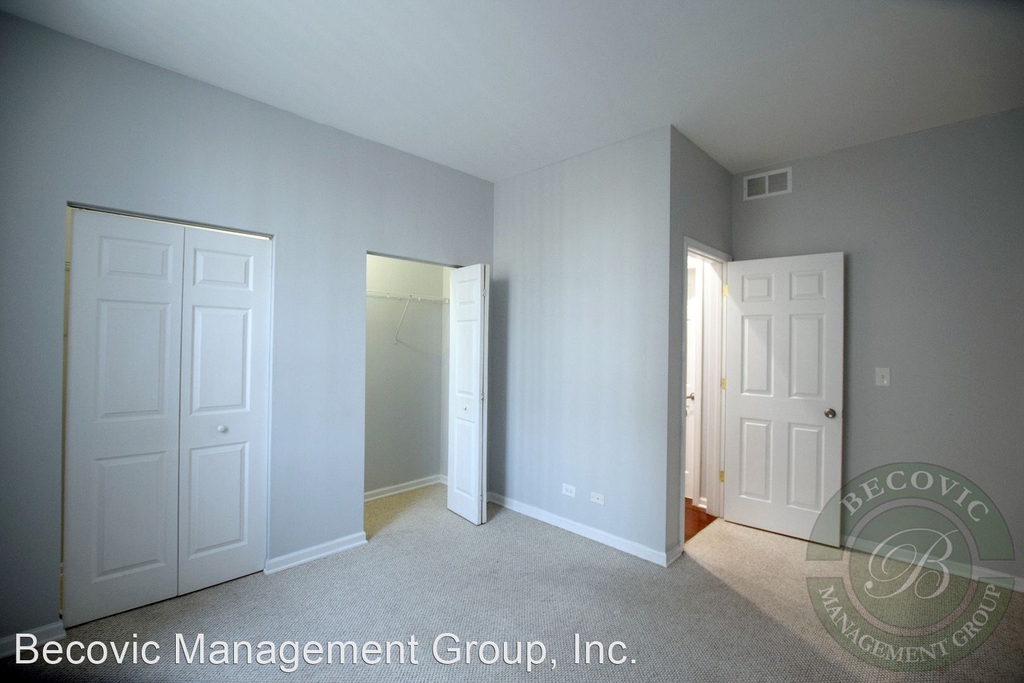 2451 W Howard Street - Photo 14