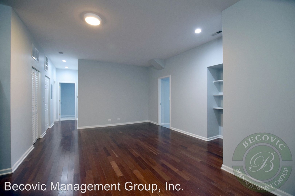 2451 W Howard Street - Photo 11