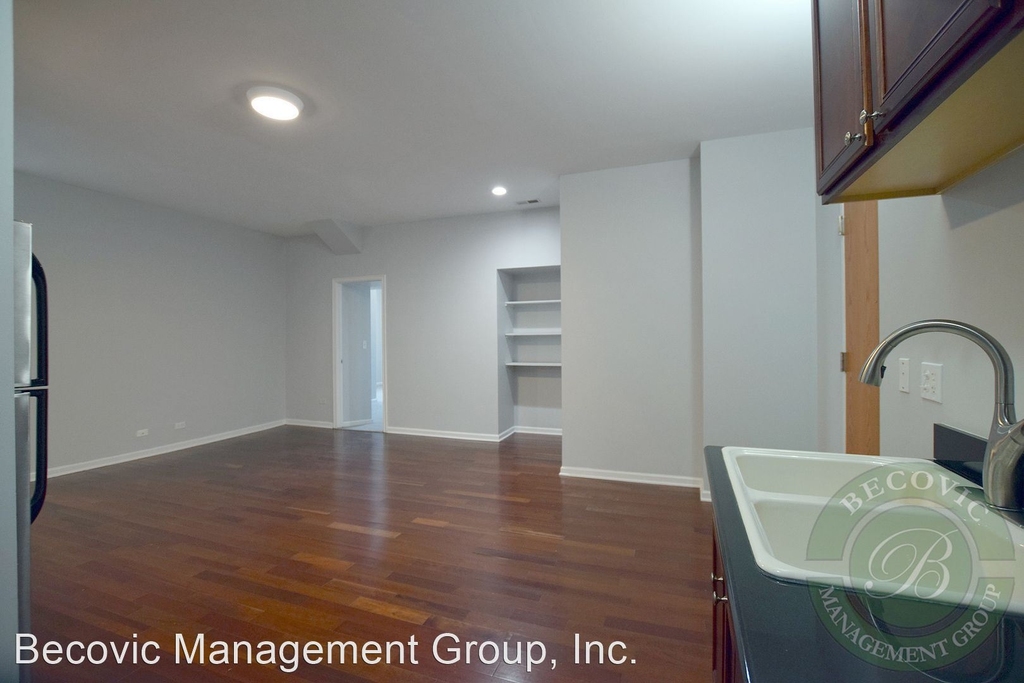 2451 W Howard Street - Photo 9