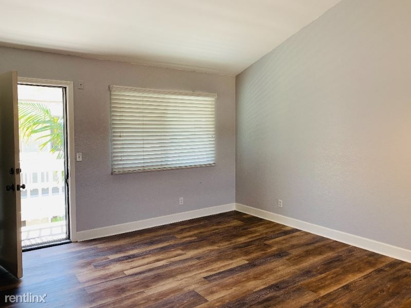 1148 Molino Avenue Unit 5 - Photo 4