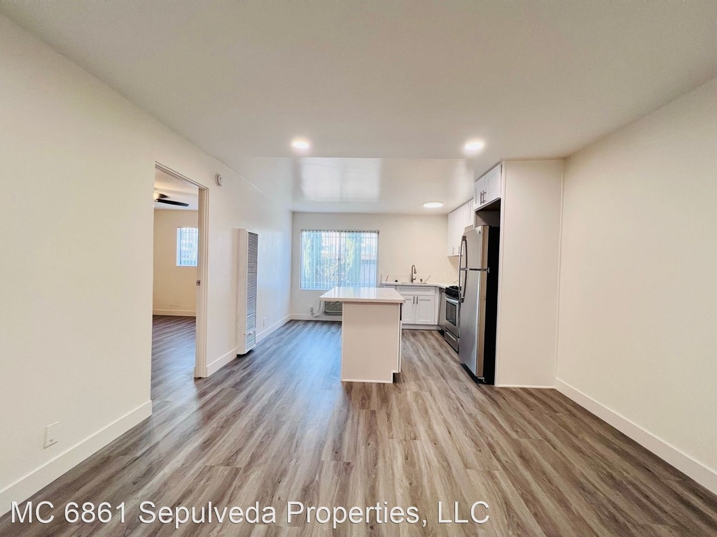 6861 Sepulveda Blvd - Photo 18