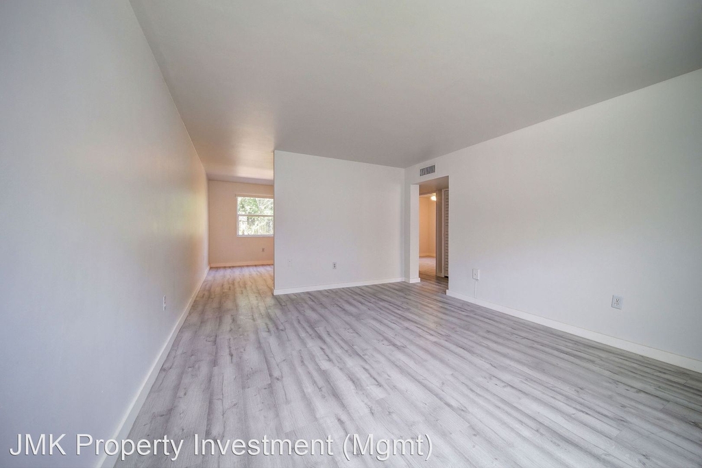 111 Nw 152nd St - Photo 1